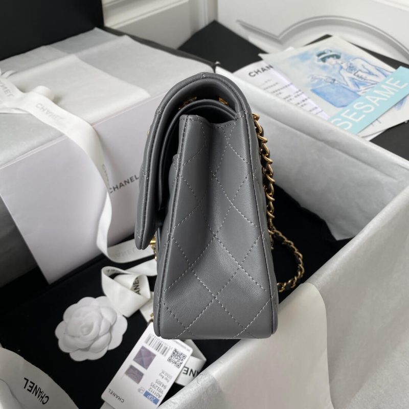 CHANEL Medium Classic Flap Handbag - Image 3