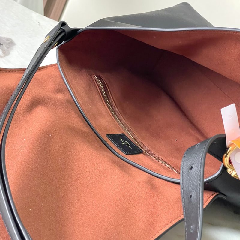 LV Low Key Messenger - Image 8