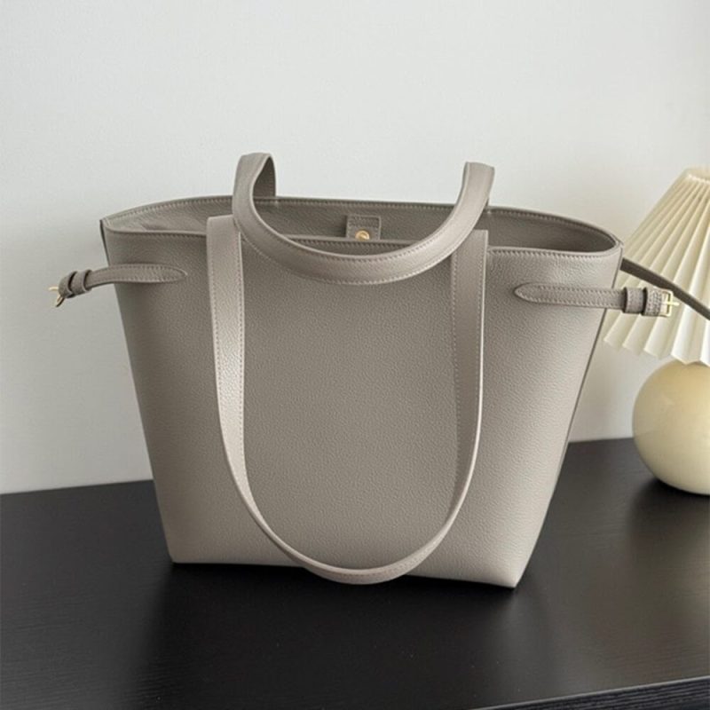 CELINE SMALL CABAS ANAÏS CUIR TRIOMPHE in Grained calfskin - Image 3