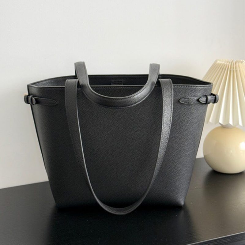 CELINE SMALL CABAS ANAÏS CUIR TRIOMPHE in Grained calfskin - Image 3