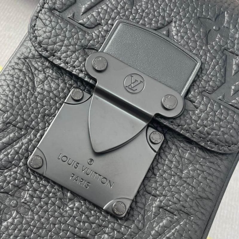 LV S-Lock Vertical wearable wallet - Image 6