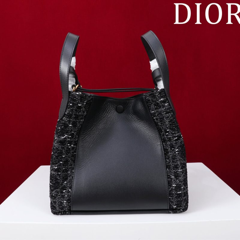 Dior Medium Signature Bucket Bag - Image 4