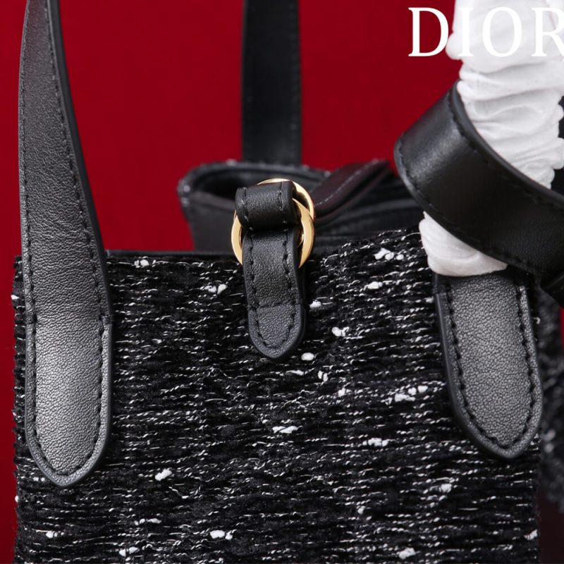 Dior Medium Signature Bucket Bag - Image 6