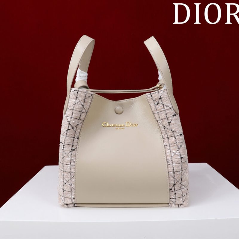 Dior Medium Signature Bucket Bag - Image 2