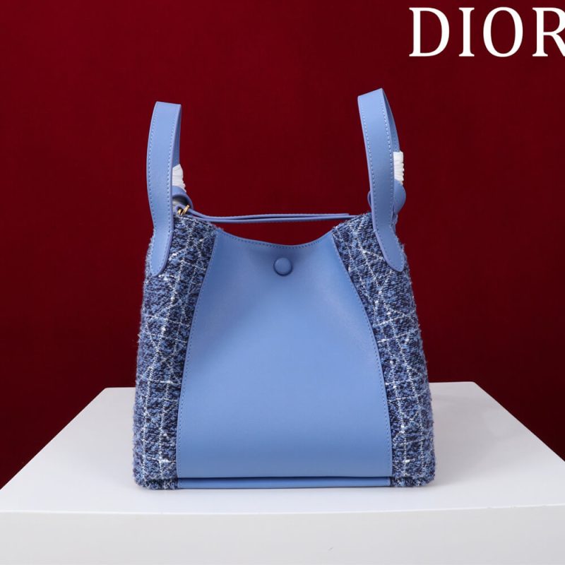 Dior Medium Signature Bucket Bag - Image 4