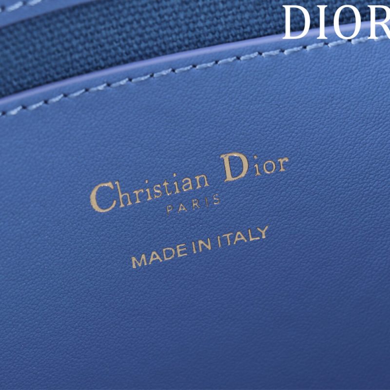 Dior Medium Signature Bucket Bag - Image 7