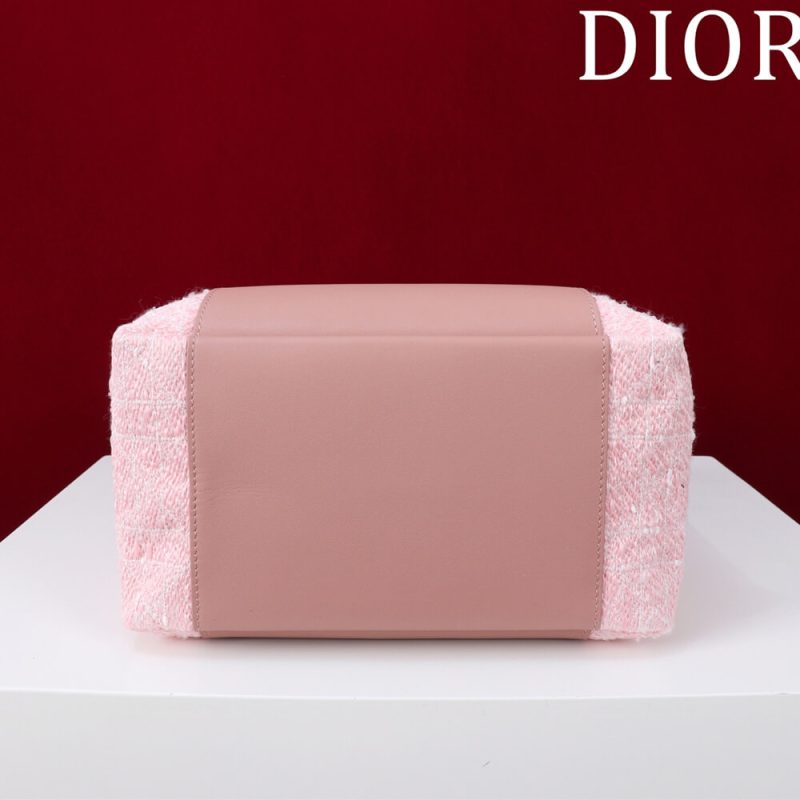 Dior Medium Signature Bucket Bag - Image 5