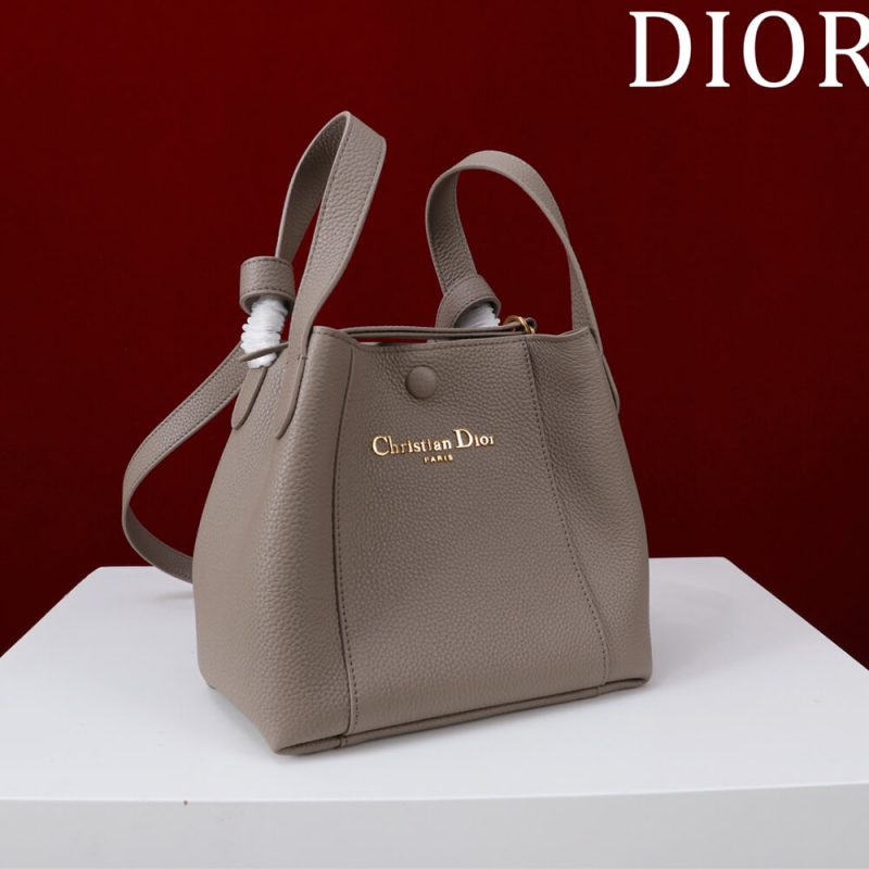 Dior Medium Signature Bucket Bag - Image 3
