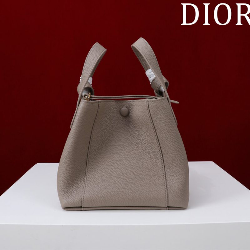 Dior Medium Signature Bucket Bag - Image 4