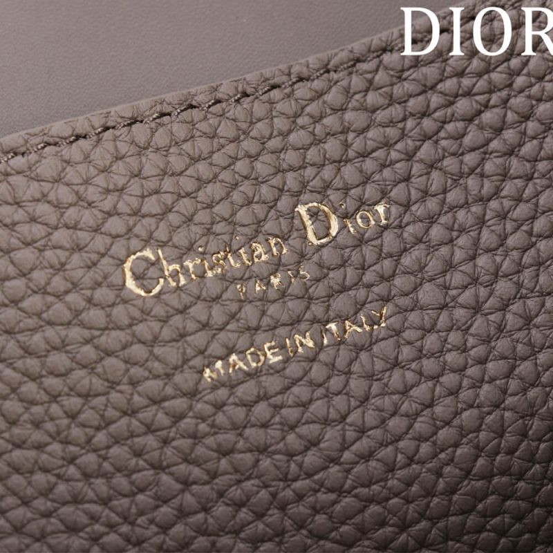 Dior Medium Signature Bucket Bag - Image 7