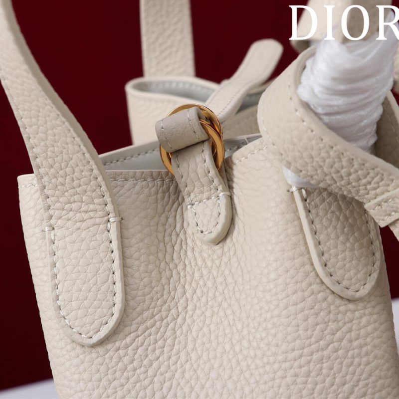 Dior Medium Signature Bucket Bag - Image 6