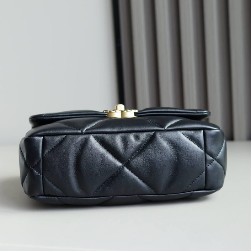 CHANEL 19 small Handbag(high-end grade) - Image 6