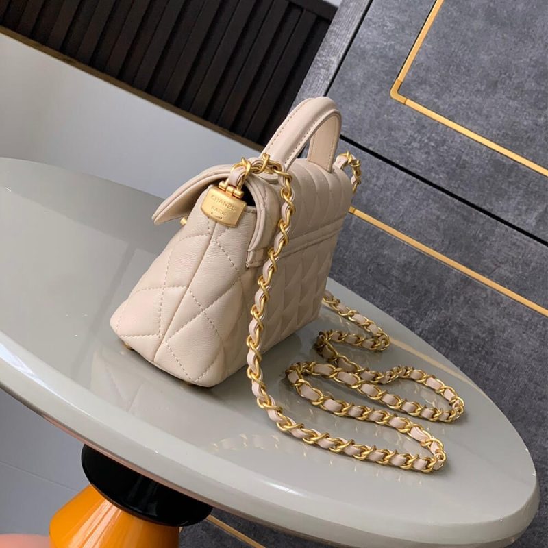 CHANEL Mini Flap Bag with Top Handle(high-end grade) - Image 3
