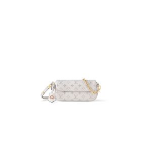 LV Wallet on Chain Ivy