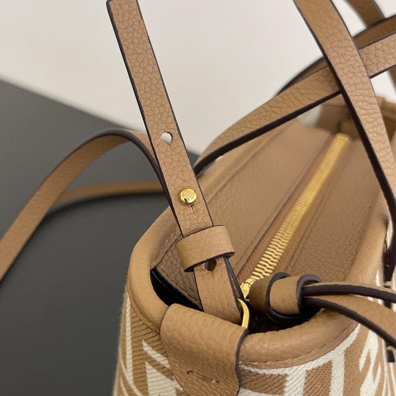 Fendi Mini Roll - Image 6