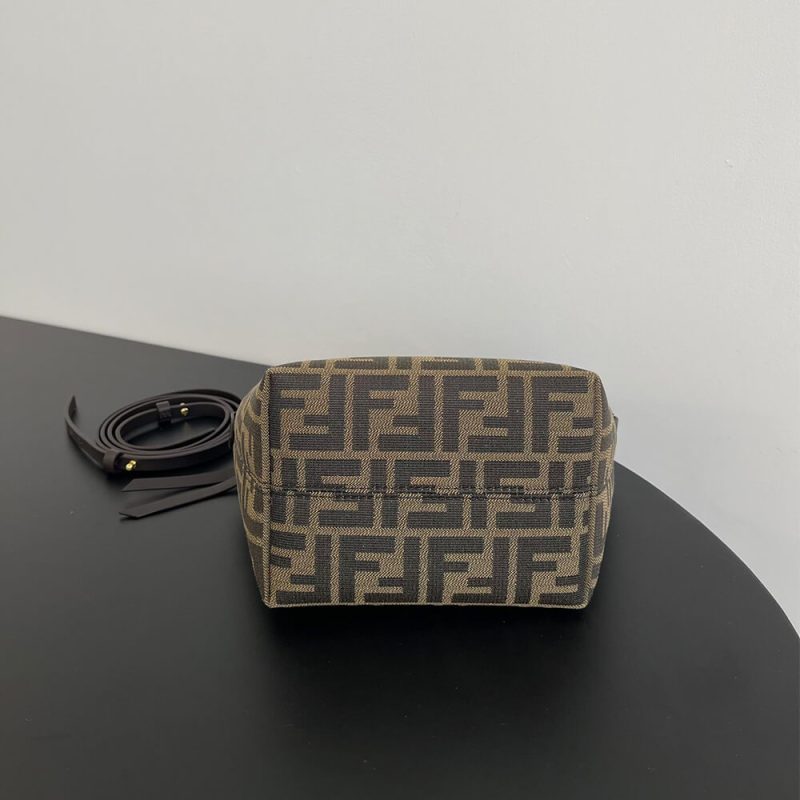 Fendi Mini Roll - Image 4