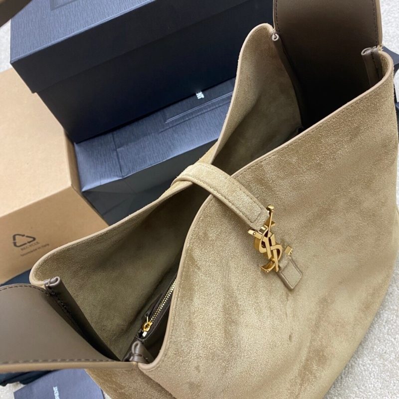 YSL Large LE 5 À 7 bag in soft suede - Image 6