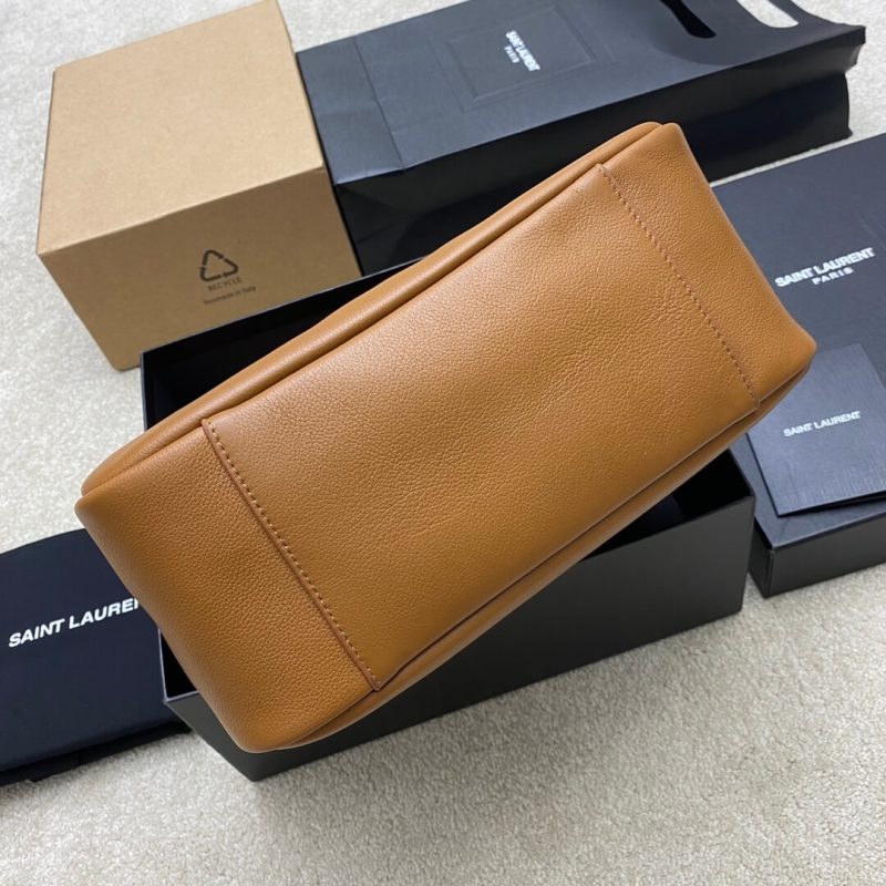 YSL LE 5 À 7 large soft leather bag - Image 5