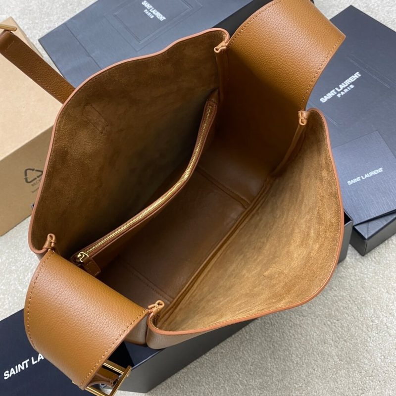 YSL LE 5 À 7 large soft leather bag - Image 8