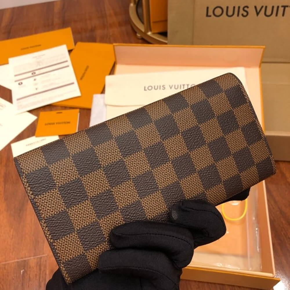 Louis Vuitton Emilie Wallet 4 Louis Vuitton Emilie Wallet - Image 4