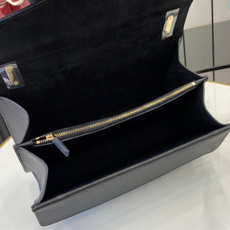 GUCCI Dionysus medium shoulder bag - Image 8