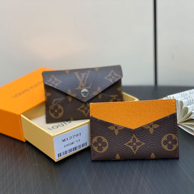 LV kirigami card holder - Image 2