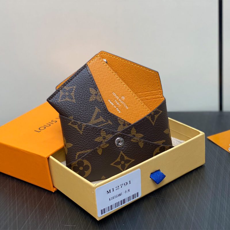 LV kirigami card holder - Image 8