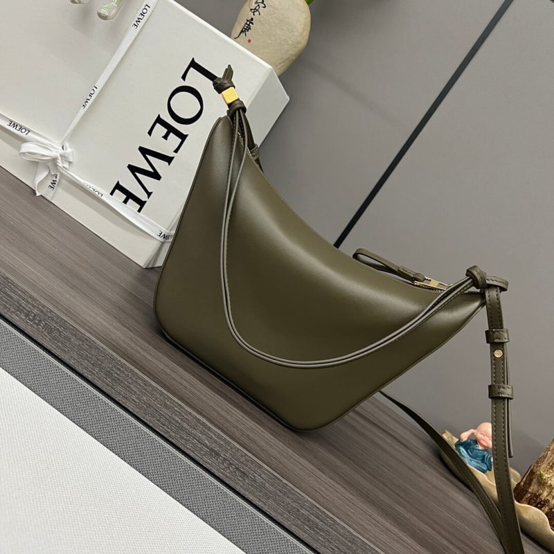 LOEWE Mini Hammock hobo in classic calfskin(HIGH-END GRADE) - Image 2