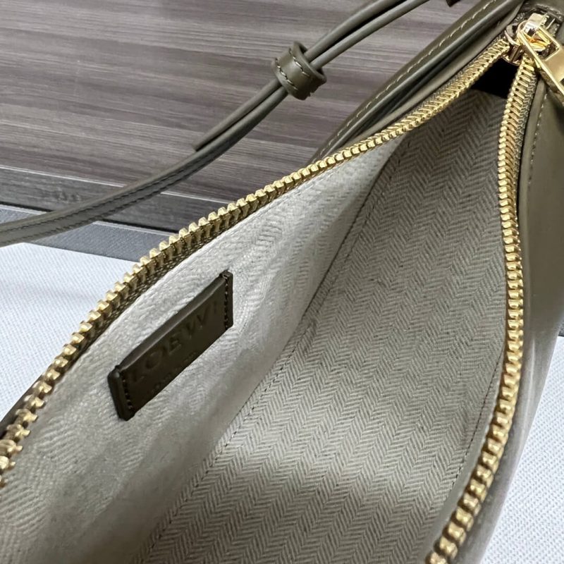 LOEWE Mini Hammock hobo in classic calfskin(HIGH-END GRADE) - Image 8