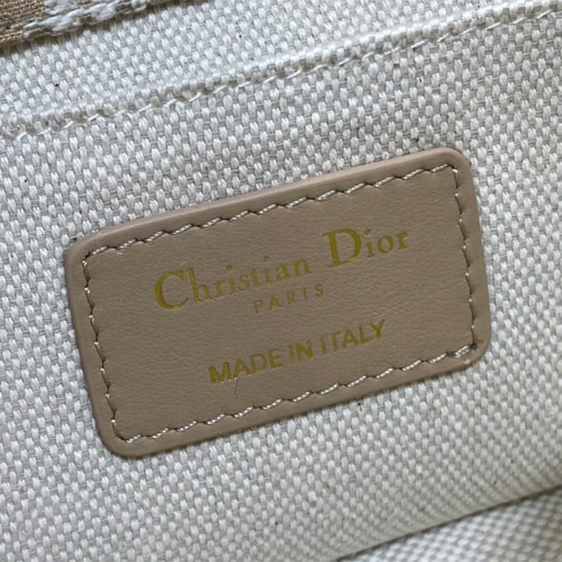 Dior Bobby East-West Bag - Image 7