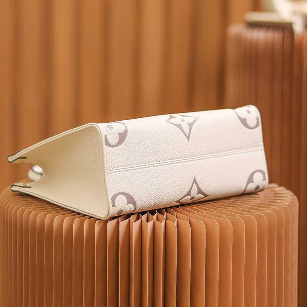 Louis Vuitton ONTHEGO PM 7 Louis Vuitton ONTHEGO PM - Image 7