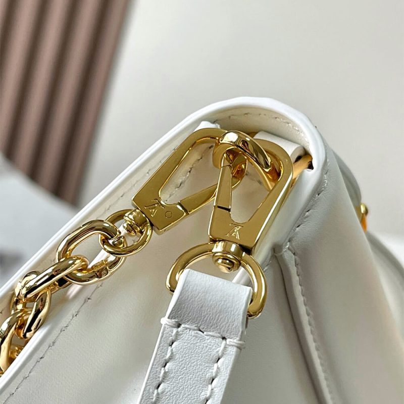 LV Wallet On Chain Capucines - Image 7