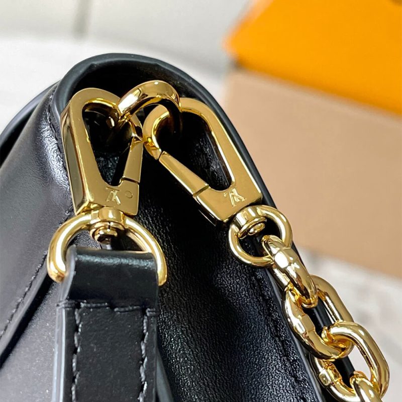 LV Wallet On Chain Capucines - Image 7