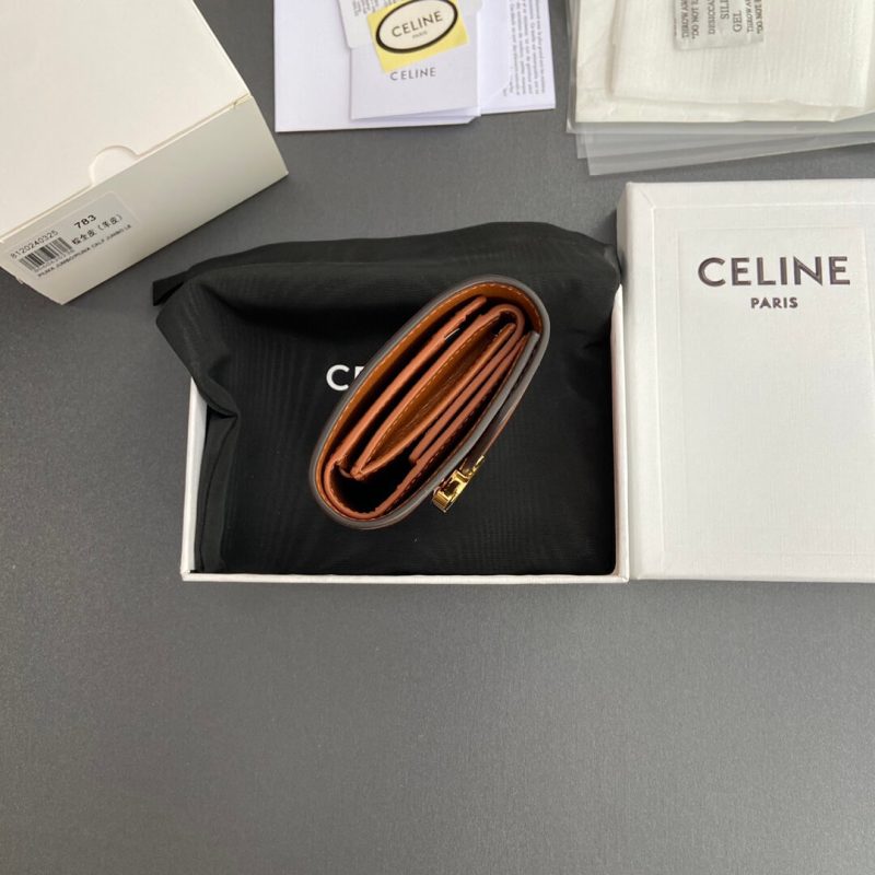 CELINE Small Flap Wallet TRIOMPHE IN Shiny Smooth Lambskin - Image 4