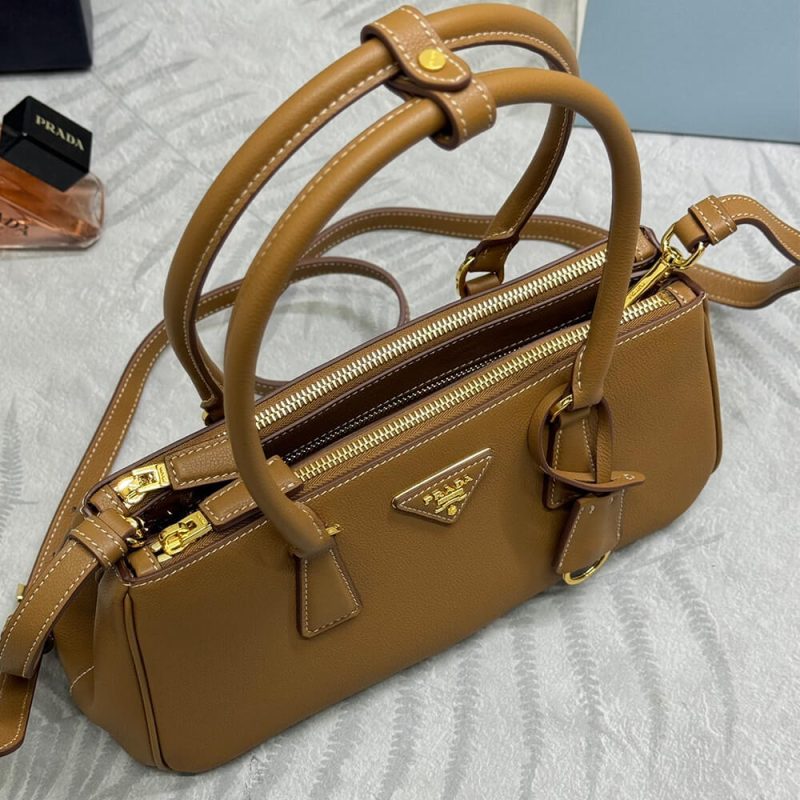 Prada Medium Prada Galleria leather bag(high-end grade) - Image 5