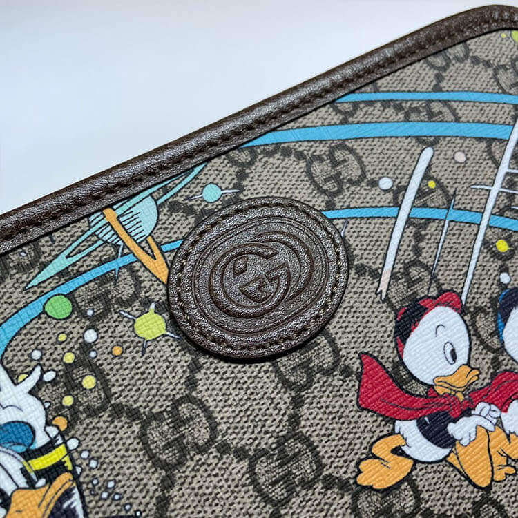 Disney x Gucci Donald Duck Cosmetic Case 6 Disney x Gucci Donald Duck Cosmetic Case - Image 6