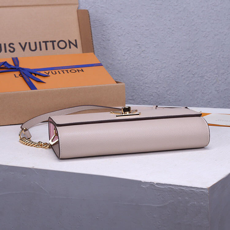 LV Lockme Clutch Purse 5 LV Lockme Clutch Purse - Image 5