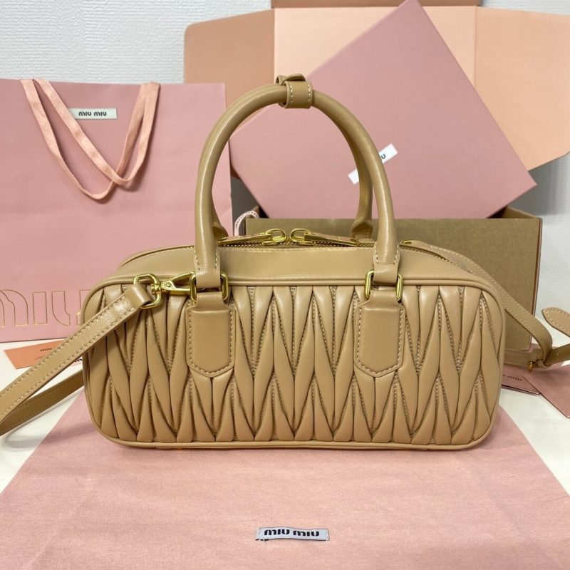 MiuMiu Large Arcadie matelassé nappa leather bag(high-end grade) - Image 4