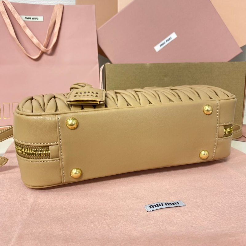 MiuMiu Large Arcadie matelassé nappa leather bag(high-end grade) - Image 5