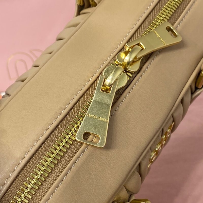 MiuMiu Large Arcadie matelassé nappa leather bag(high-end grade) - Image 7