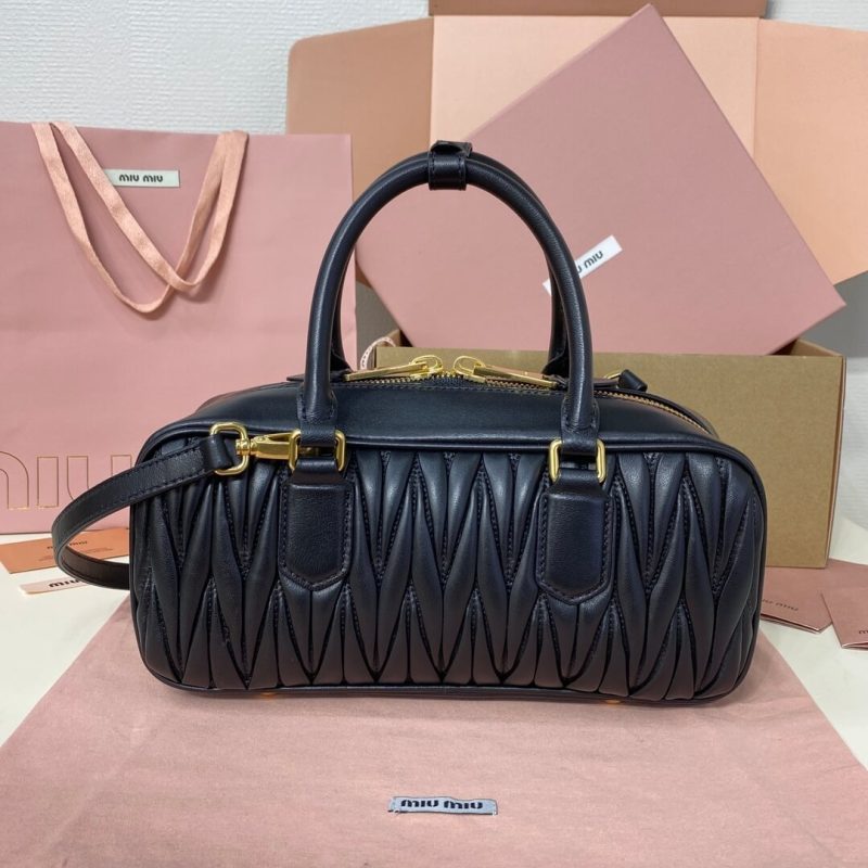 MiuMiu Large Arcadie matelassé nappa leather bag(high-end grade) - Image 4