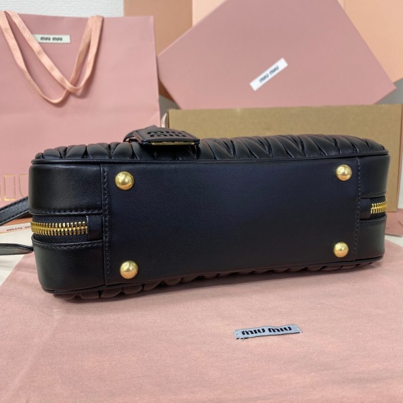 MiuMiu Large Arcadie matelassé nappa leather bag(high-end grade) - Image 5