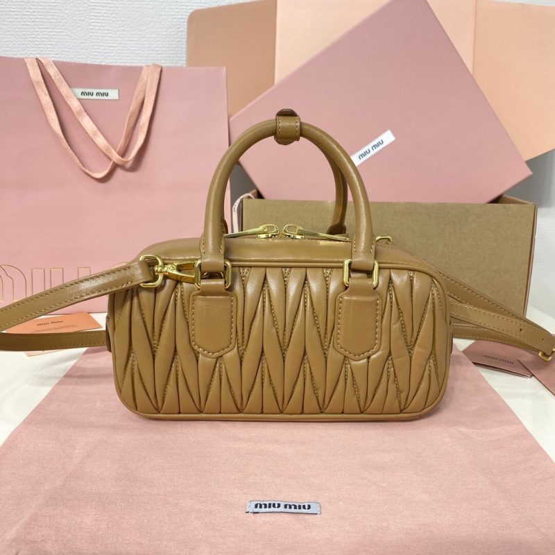 MiuMiu Regular Arcadie matelassé nappa leather bag(high-end grade) - Image 4