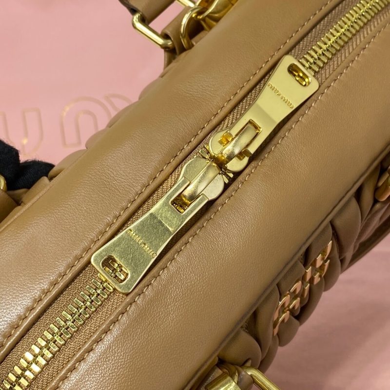 MiuMiu Regular Arcadie matelassé nappa leather bag(high-end grade) - Image 7