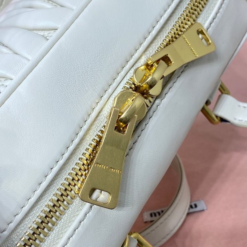 MiuMiu Regular Arcadie matelassé nappa leather bag(high-end grade) - Image 7