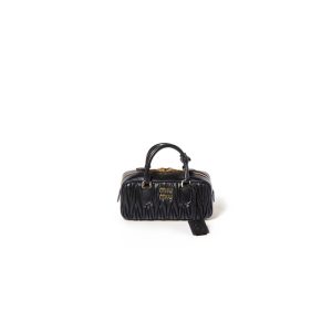 MiuMiu Regular Arcadie matelassé nappa leather bag(high-end grade)