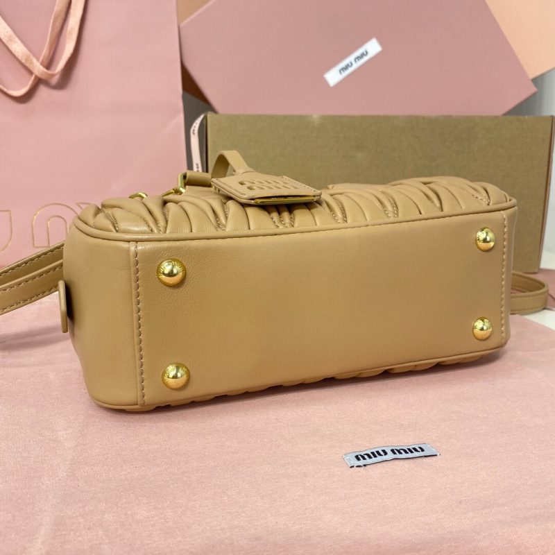 MiuMiu Regular Arcadie matelassé nappa leather bag(high-end grade) - Image 5