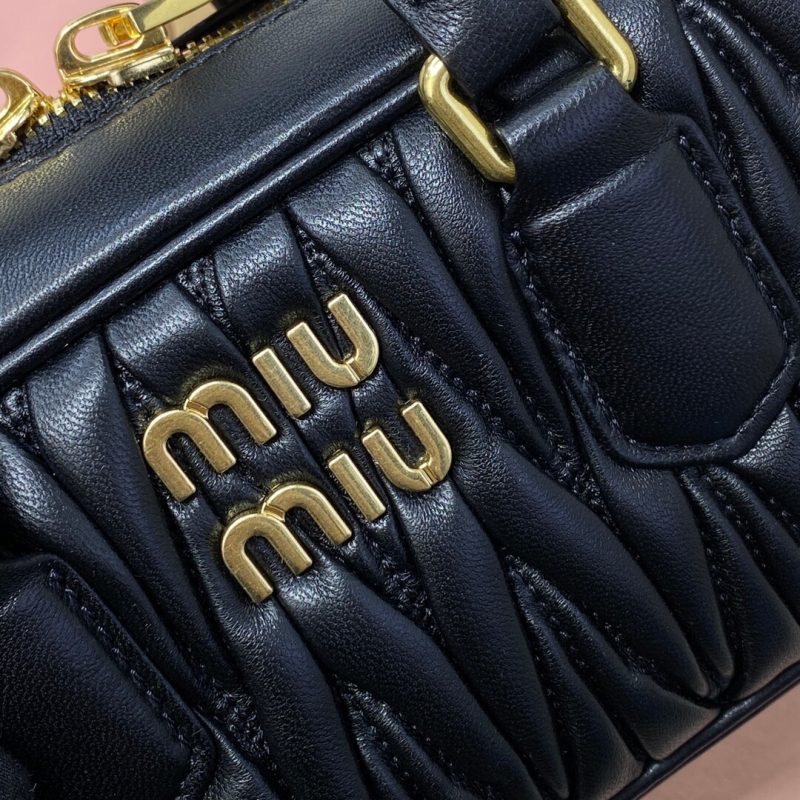 MiuMiu Regular Arcadie matelassé nappa leather bag(high-end grade) - Image 6