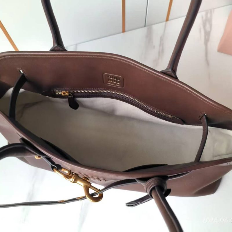 MiuMiu Large Aventure nappa leather bag(high-end grade) - Image 8