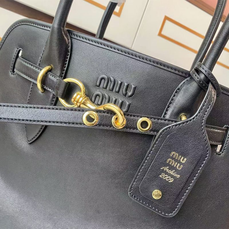 MiuMiu Medium Aventure nappa leather bag(high-end grade) - Image 5